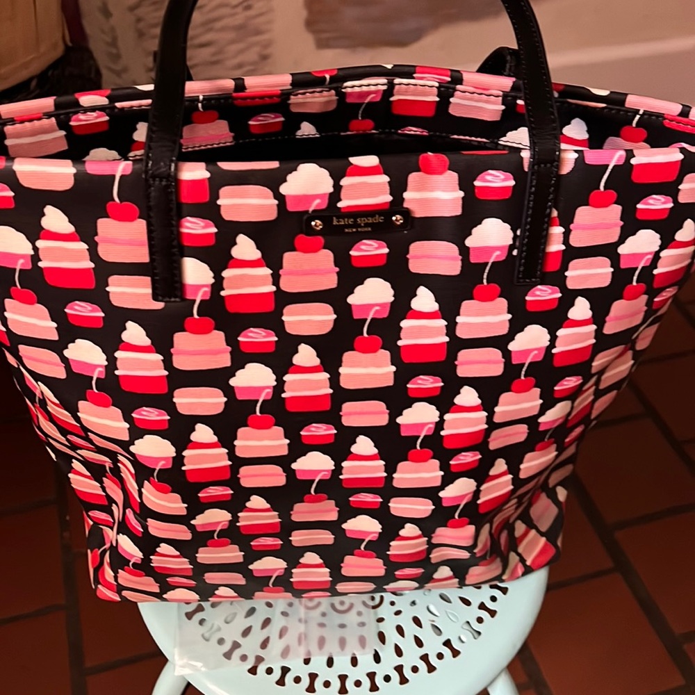Kate spade cupcake purse